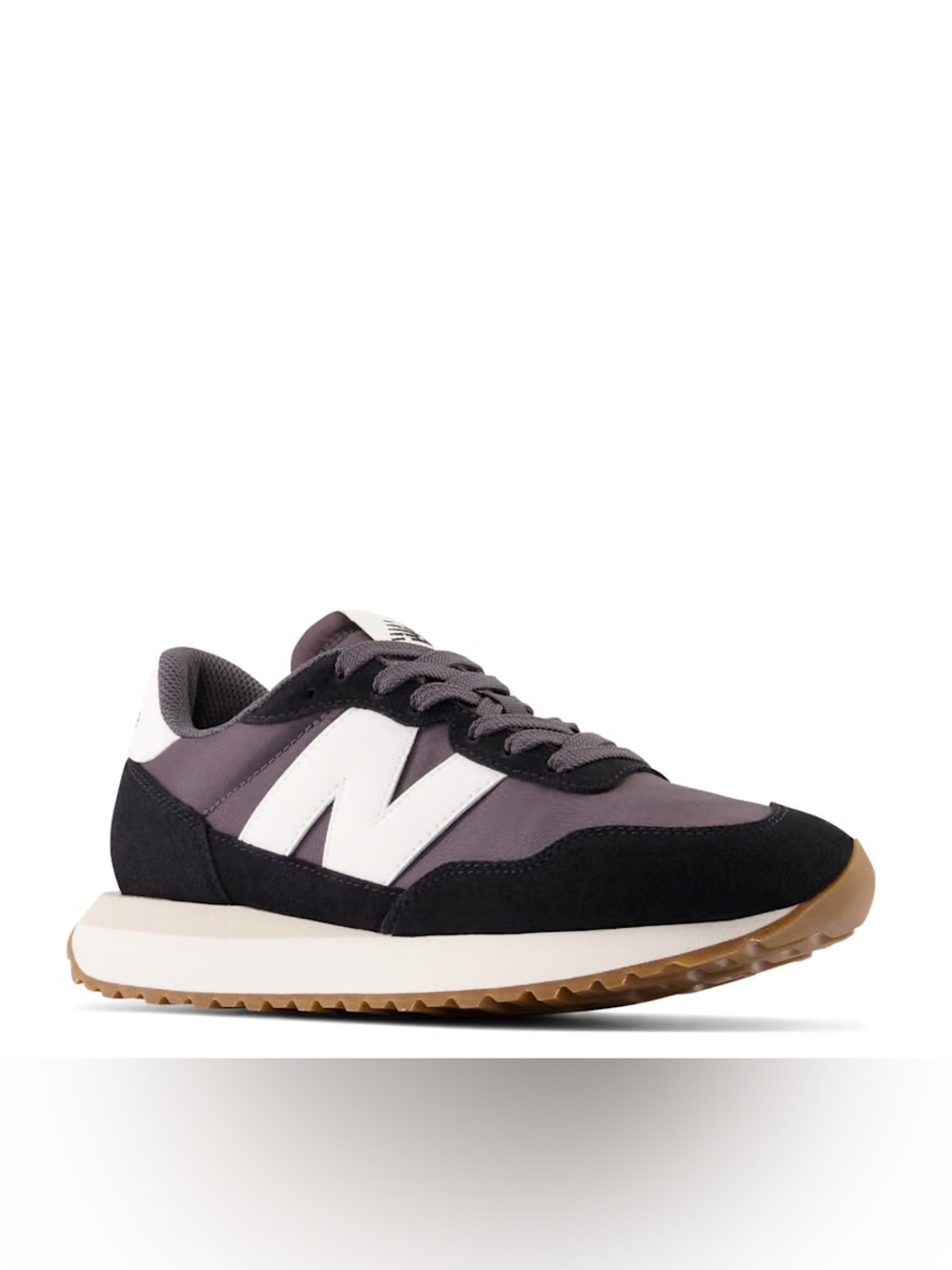 New Balance Women’s 237 sneakers in black in size 7